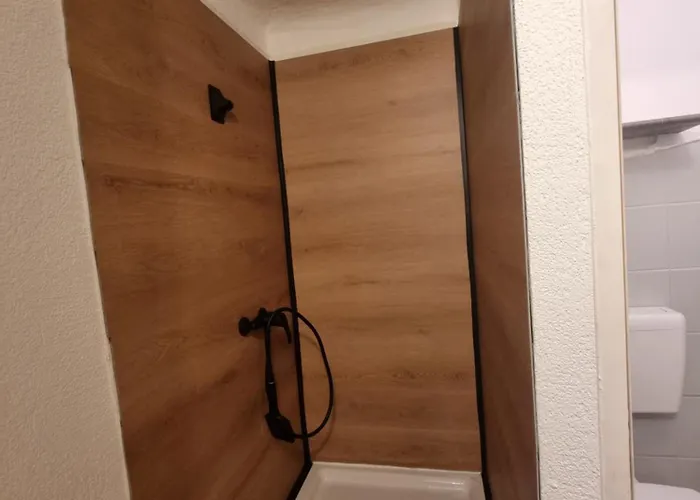 Dom wakacyjny Vienna Gateway - Self Check-in 24 - Free Parking *