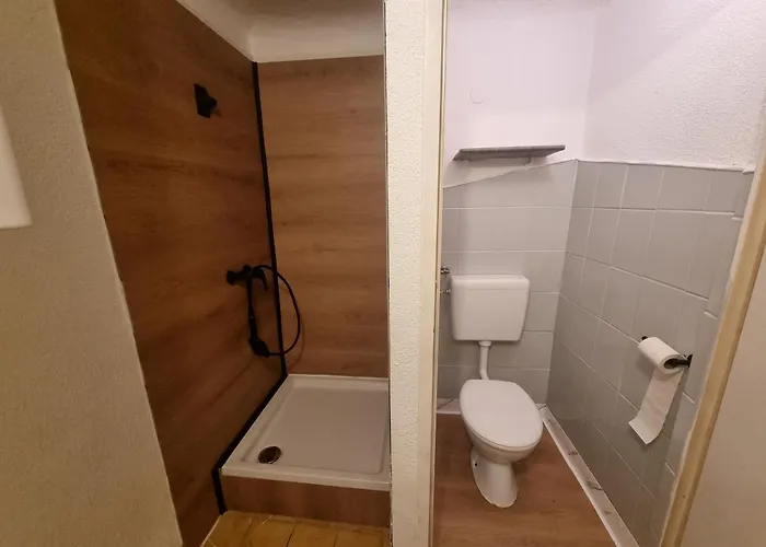 Vienna Gateway - Self Check-in 24 - Free Parking *